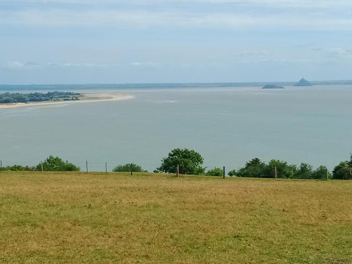 Appartamento Duplex Les Pieds Dans L' Eau Jullouville-les-Pins Esterno foto